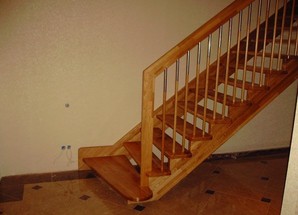 Дерев'яні сходи